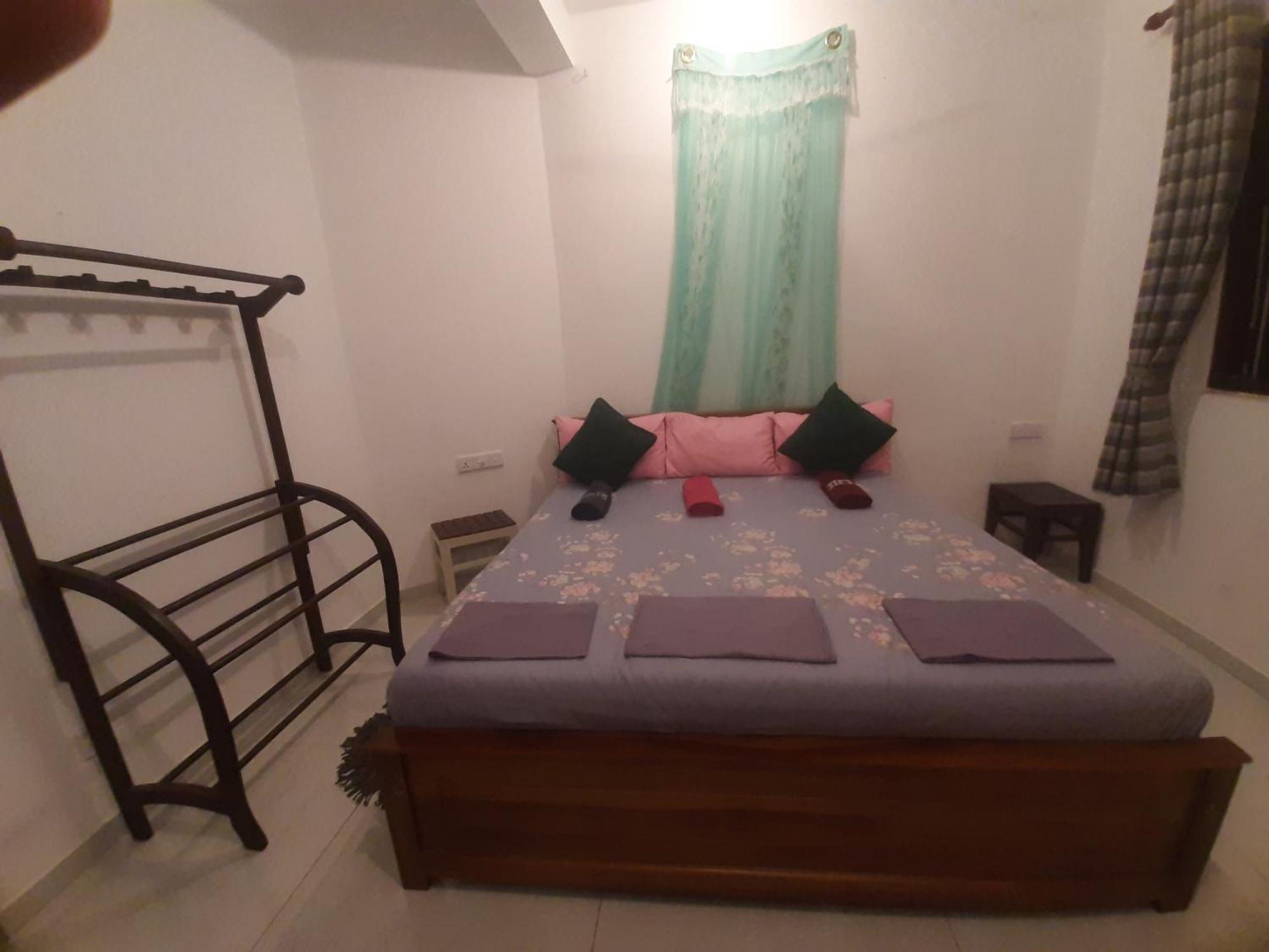 Weerakoon Garden Guest Hotel Hikkaduwa Ngoại thất bức ảnh
