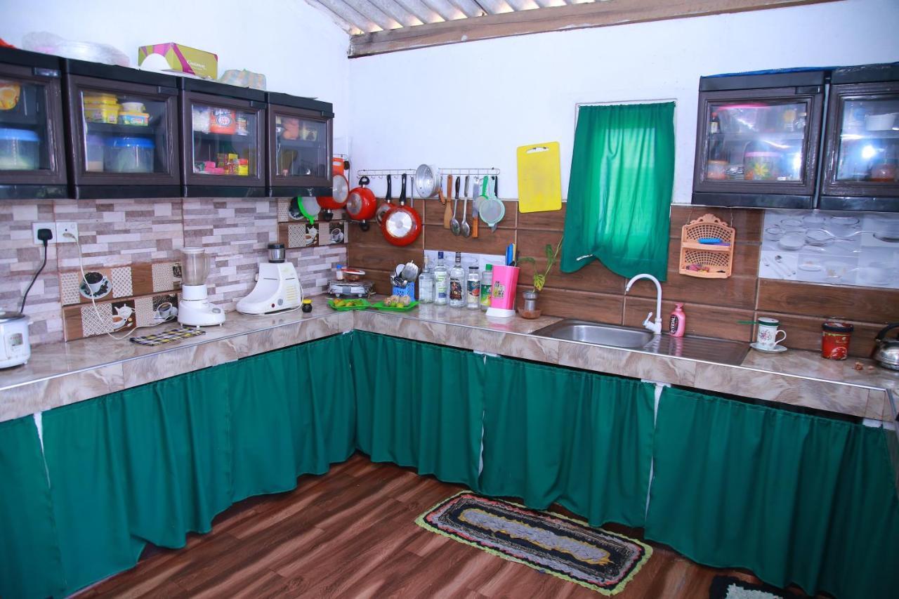 Weerakoon Garden Guest Hotel Hikkaduwa Ngoại thất bức ảnh